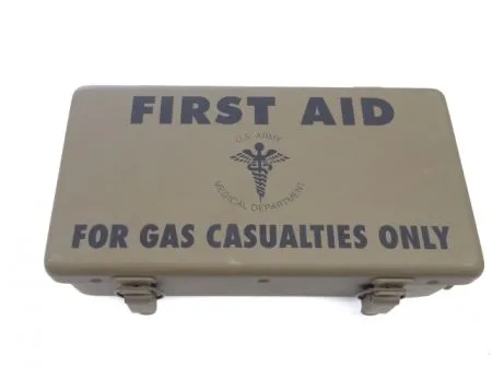 BOITE FIRST AID KIT GAS CASUALTIES