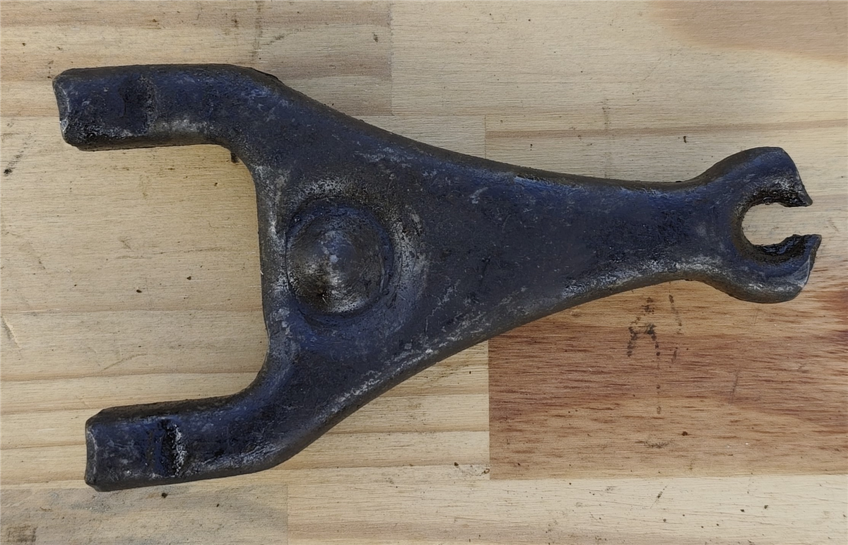 FOURCHETTE EMBRAYAGE JEEP
